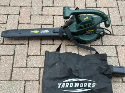 Yardworks 120V leaf blower in perfect working condition. Comes with leaf bag and vacuum attachment.