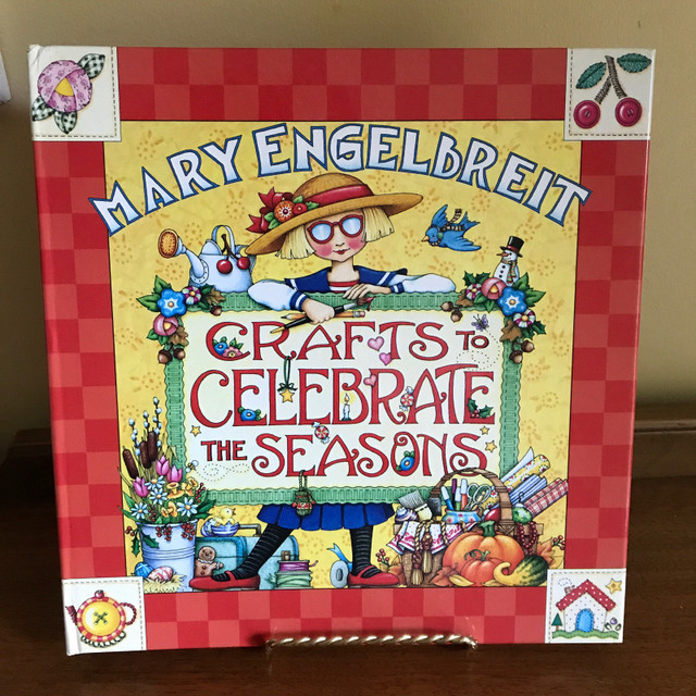 Mary Engelbreit Crafts to Celebrate the Seasons Book in Hobbies & Crafts in Ottawa