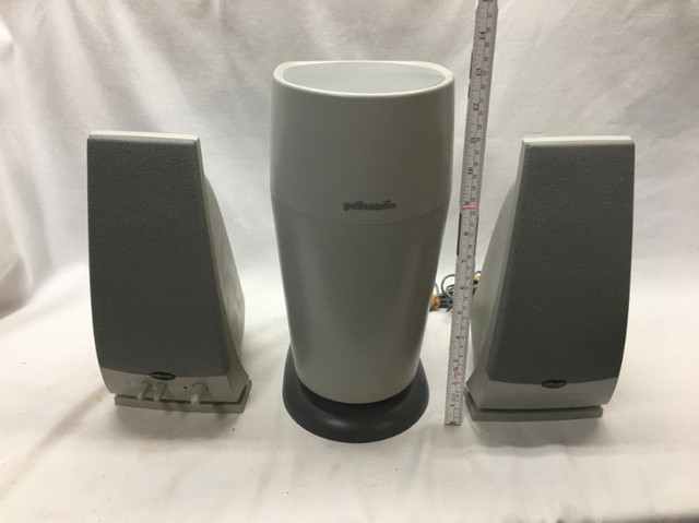 Polk Audio speakers AMR2 in Speakers in St. Catharines