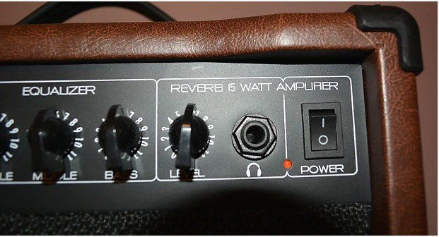 BRAND NEW Urban KU-28 Brown Guitar Amplifier With Reverb 15 Watt in Amps & Pedals in Markham / York Region - Image 3