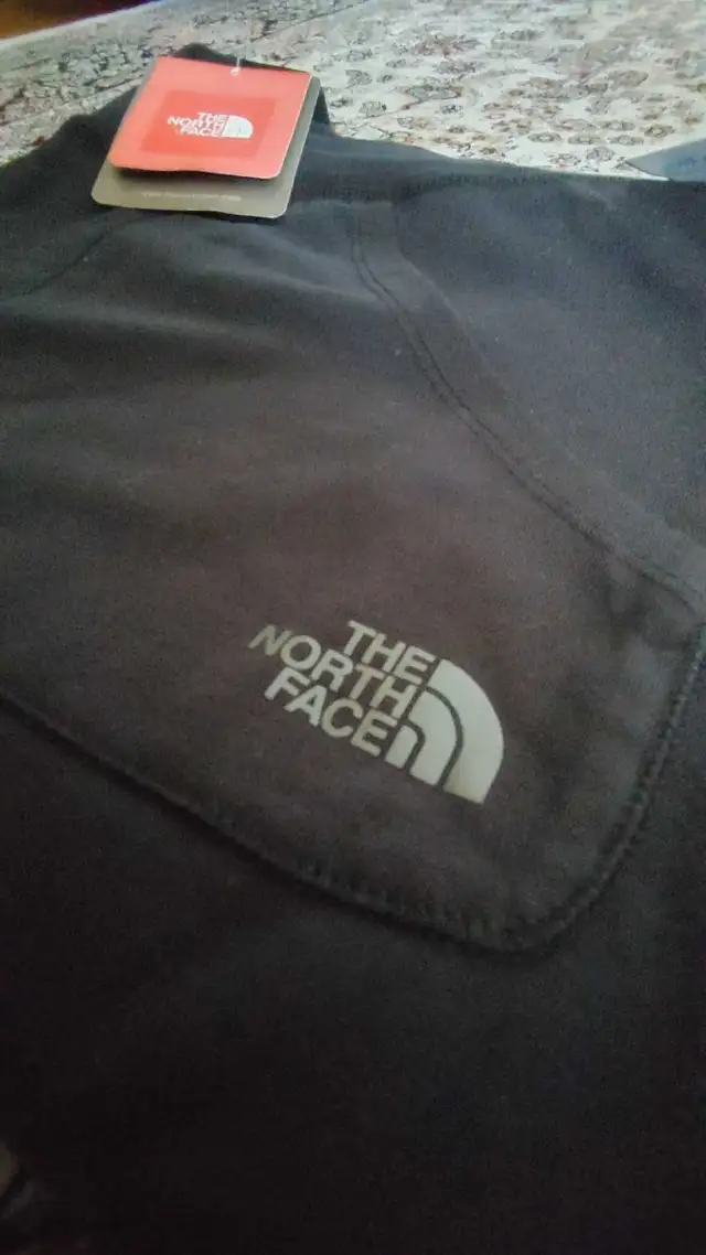Brand New, The North Face Women's Pants W Sun Rise XL in Women's - Bottoms in City of Toronto - Image 9