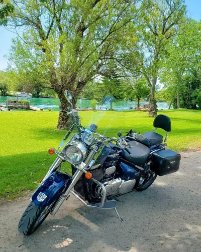 For Sale: 2010 Suzuki Boulevard C50 – Pristine, Low KM, Fully Loaded Cruiser Selling my blue 2010 Su...