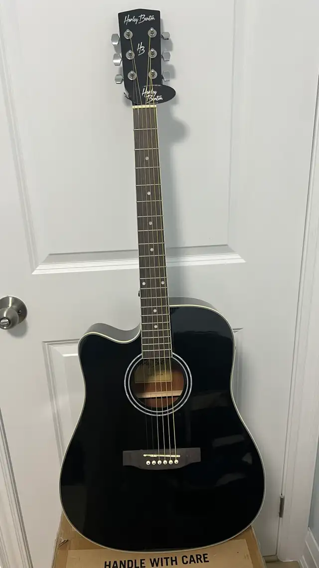Reduced:Left handed Harley Benton acoustic/electric CLD-60SCE BK in Guitars in City of Toronto - Image 2