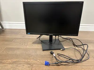 Samsung S24E450 Monitor, View more