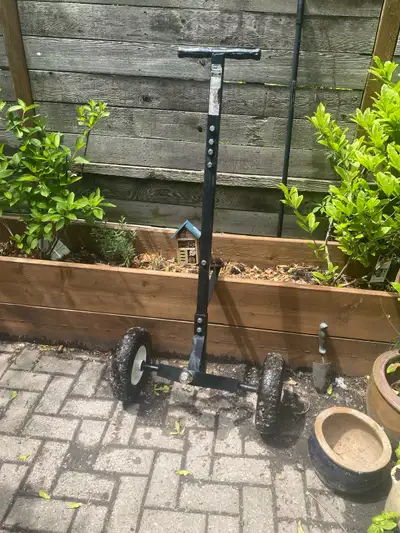 Trailer dolly