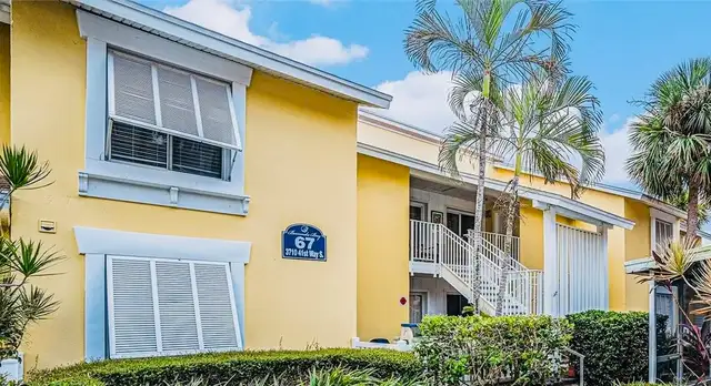 2bdr Condo in St. Pete, Florida, in Florida in Canada - Image 6