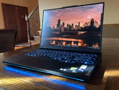 Lenovo Legion Pro 7i 16" QHD+ 500nits Gaming Laptop 240Hz Supports HDR Intel Core i9-13900HX 64GB RA...