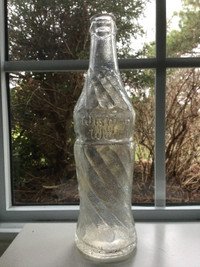 Vintage 11 Oz WISHING WELL Soda Bottle, National Dry Company