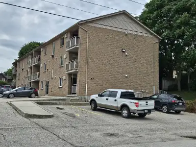 Spacious and bright 2 bedroom apartment. Close to all ammenities. On site coin laundry. 1 parking sp...