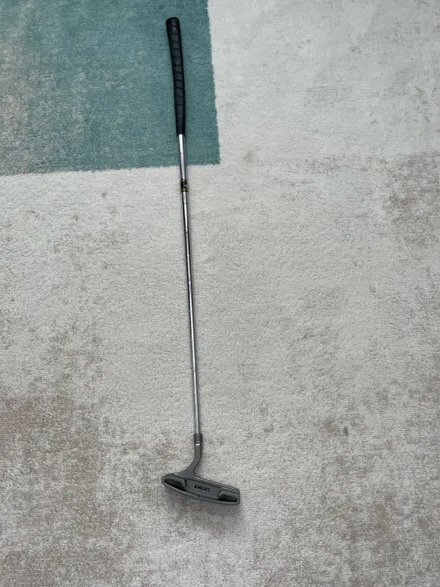 Knight Comptech milled faced 201 putter RH with Scotte grip in Golf in Oakville / Halton Region - Image 3