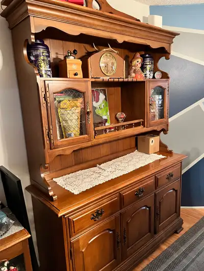 Dining Room 2pc Hutch, View more