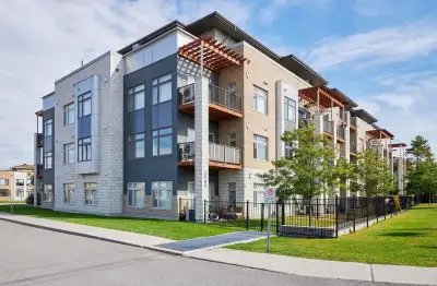 1 Bed/1 Bath Condo on Baseline with Parking
