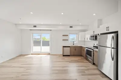 2 Bedroom Apartment With A Rooftop Patio! Available July 1st!
