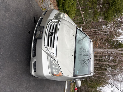 Vehicle Starts without any problems and has the following parts recently installed: 1) New Honda Alt...