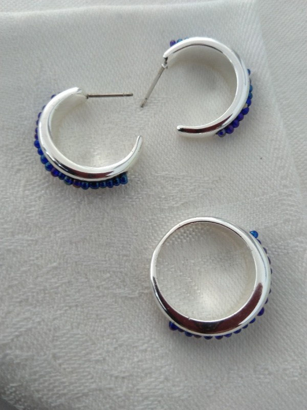 New, Earring & Matching Ring Silver tone & blue AB beads in Jewellery & Watches in Oakville / Halton Region - Image 4