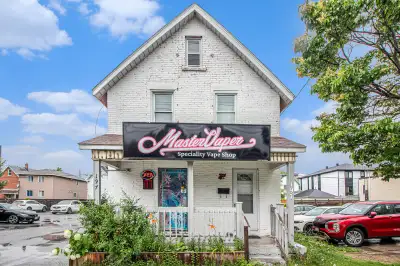 Welcome to this bright and well-maintained 1-bedroom, 1-bathroom unit located in the vibrant and evo...