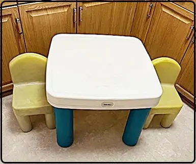 Transcona pick up near Club Regent Casino. Little Tikes table has drawers on 2 sides, good for stora...