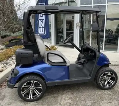 2023 EZGO RXV Elite, fully refurbished and serviced, features the auto lock park brake and new hangi...