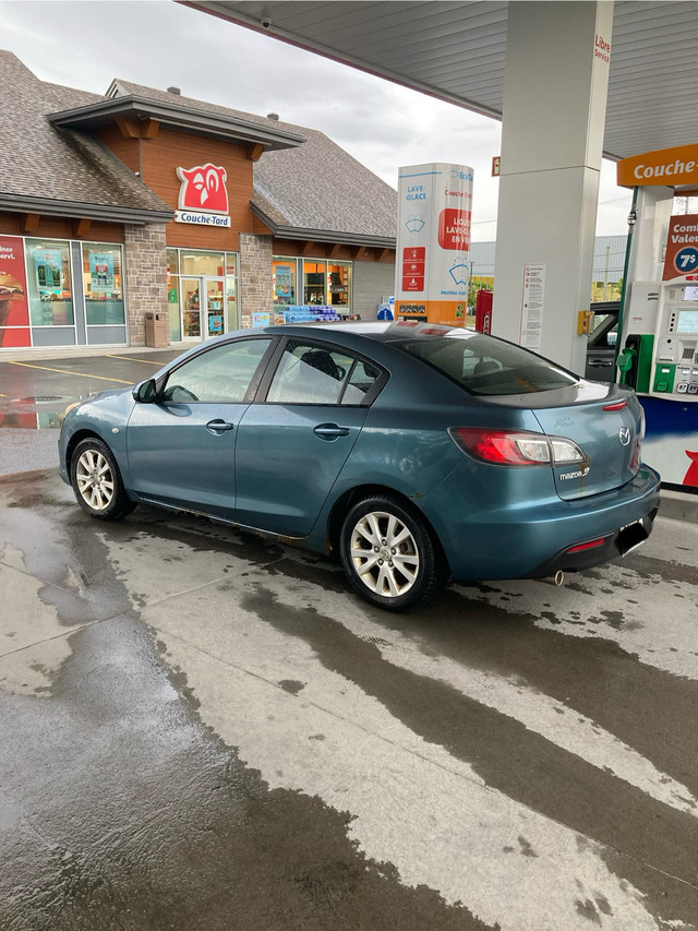 mazda 3 2010 dans Autos et camions  à Laurentides - Image 4