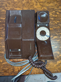 USED - Vintage Rotary Desk Phone.