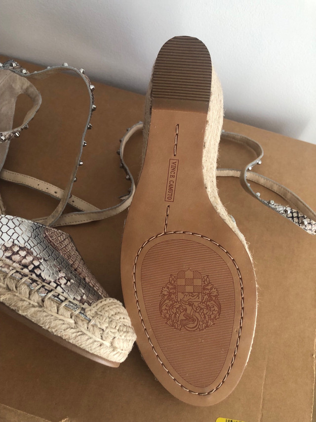 Vince Camuto 6.5 chaussures en cuir/ learher shoes dans Femmes - Chaussures  à Ouest de l’Île - Image 4