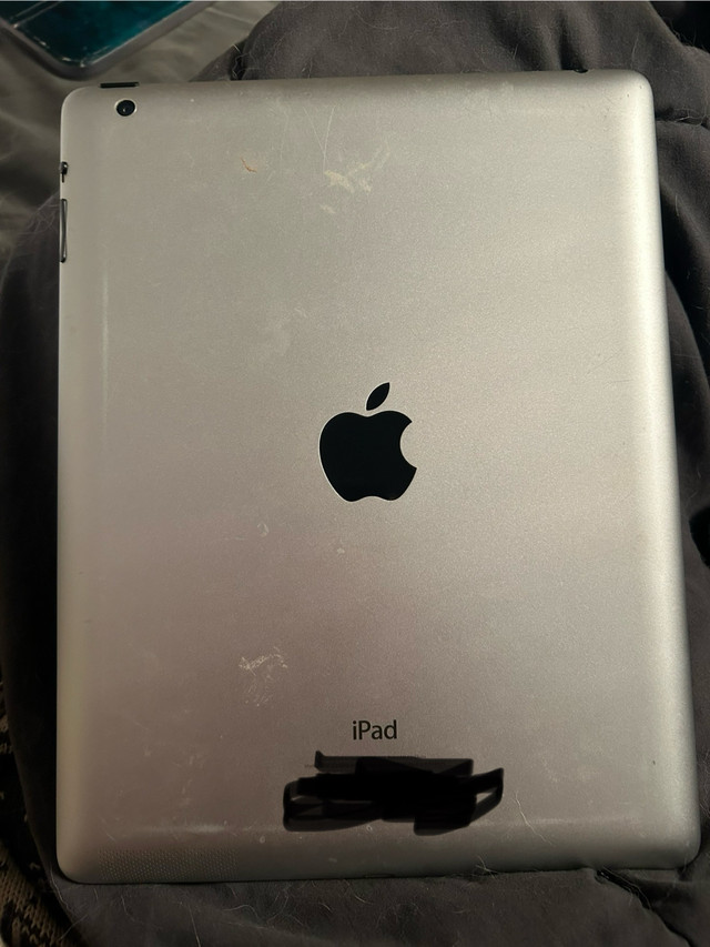 iPad - 4th Generation in iPads & Tablets in Ottawa - Image 3