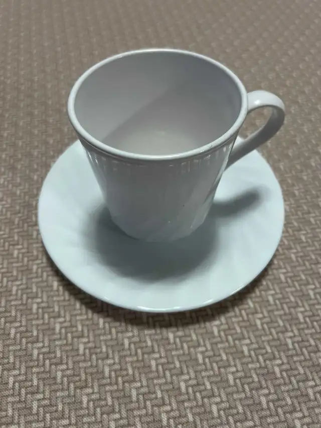 corelle cups in Kitchen & Dining Wares in Markham / York Region - Image 3