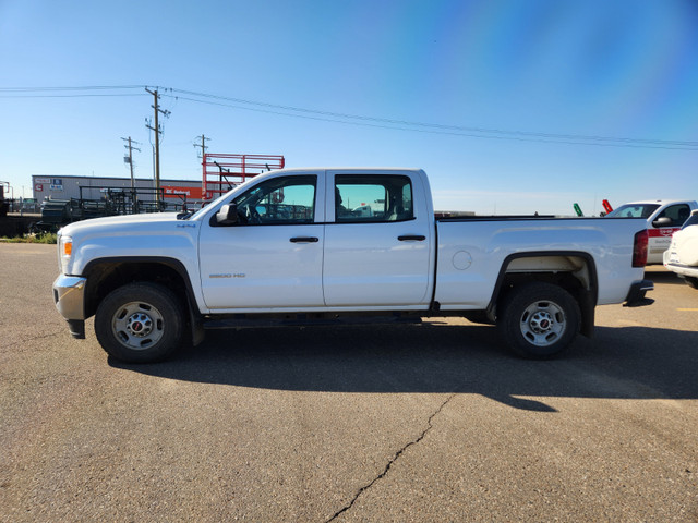 2018 GMC Sierra 2500 4x4 Crew Cab For Sale By Tender in Cars & Trucks in Medicine Hat