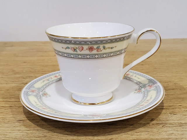 Royal Doulton Teacup & Saucer 1988 Chatham H5141 in Arts & Collectibles in Edmonton