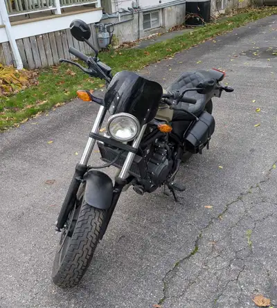 Selling my Honda Rebel 500 2019. Maintained in excellent condition, with 11,220 km. I purchased this...
