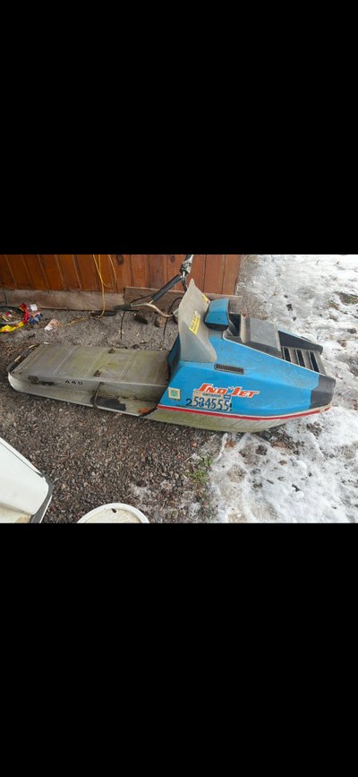 Nice Straight 1975 SX440 Sno Jet Chasis Comes with Hood, Dash, skid, Chaincase, brake assembly,clutc...
