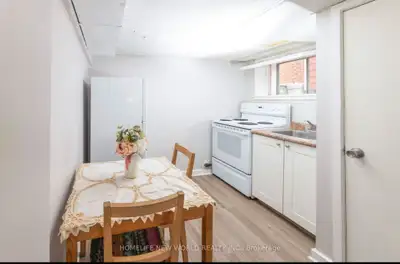 One room for rent