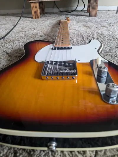 Beautifu specd out ASAT. Exceptional quality. Factory Hard Case . USA. Trades welcomed. OBO