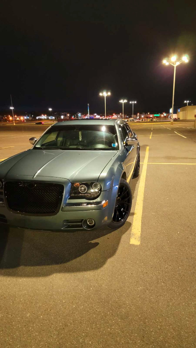 2005 chrysler 300c  in Cars & Trucks in Summerside - Image 3