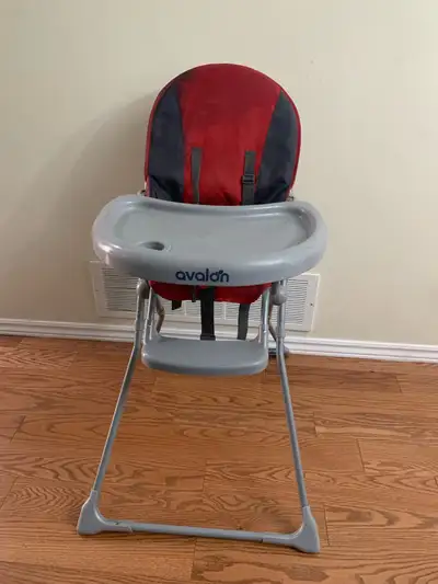 Avalon Folding High Chair Feed your baby with ease with the avalon folding high chair Its foldable s...