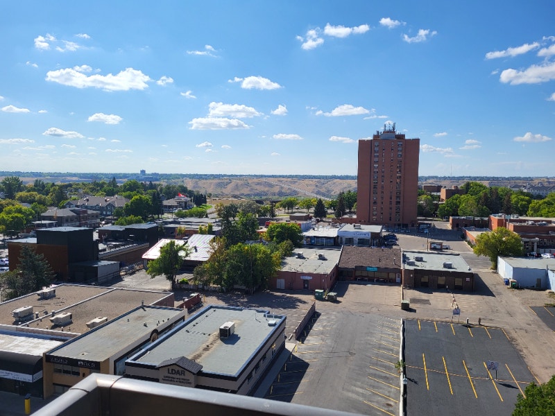 Deluxe, 1 bedroom, downtown apartment, view incredible views Long