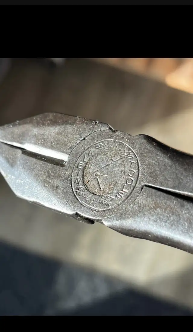 M Klein And Sons vintage pliers in Hand Tools in Kawartha Lakes - Image 6