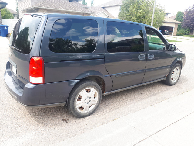 2009 Chevrolet Uplander in Cars & Trucks in Saskatoon - Image 4