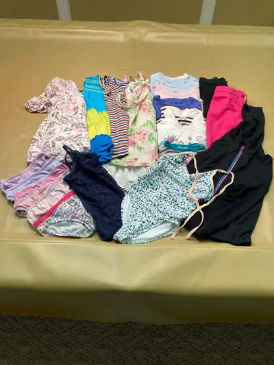  Girls Clothes Size 6  (f) , View more