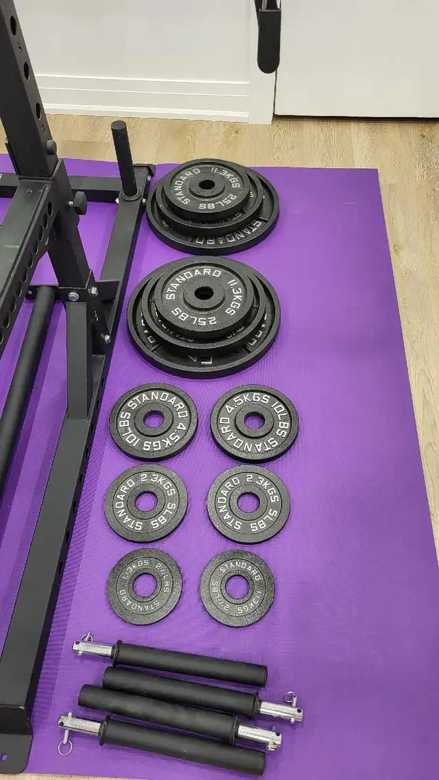 Squat rack with bar, bench, weights and pulldown attachment580123633795082242