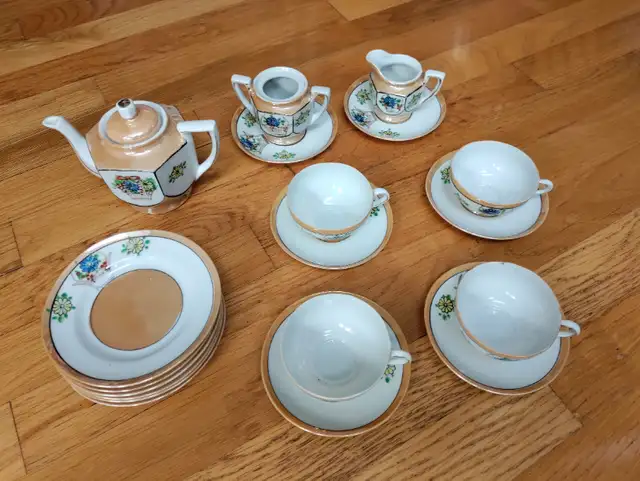 20 PC Tea Pot set for sale. in Other in Calgary - Image 3