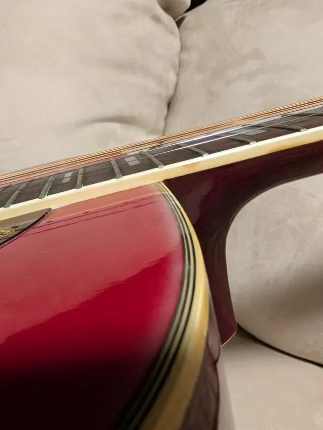 Morris Hummingbird acoustic guitar in Guitars in Peterborough - Image 10