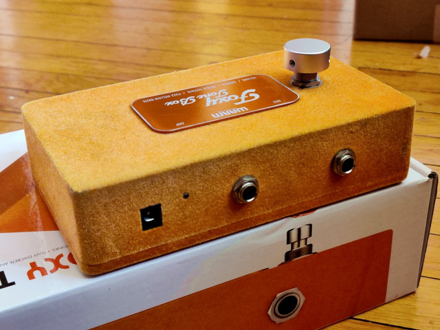 Foxy Tone Box Octave Fuzz Guitar Pedal by Warm Audio in Amps & Pedals in Oshawa / Durham Region - Image 4