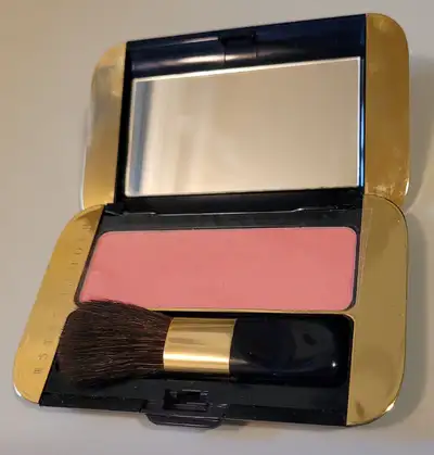Vintage Estee Lauder Signature Powder Blush - Blushiing - 17 ( New Never Been Used) - No Box