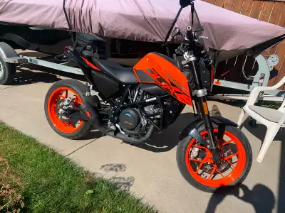 Full Werkes exhaust off 2018 Ktm Duke