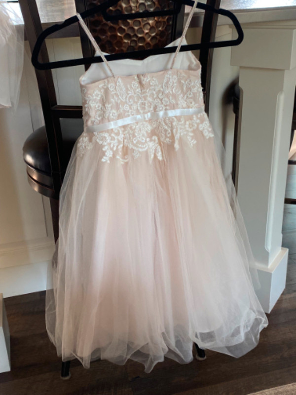 Flower girl/ party dresses in Wedding in Brockville - Image 2