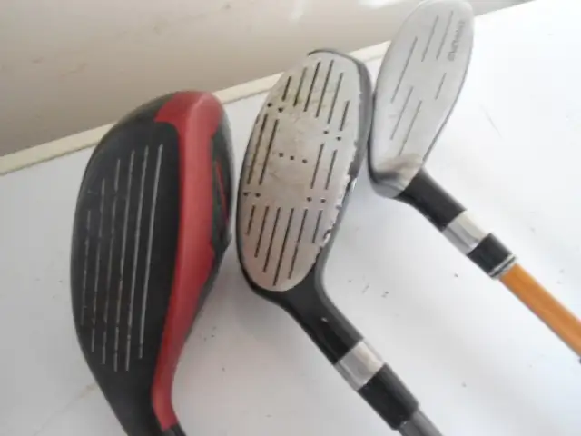 FIVE RIGHT HANDED FAIRWAY/RESCUE GOLF CLUBS in Golf in Sudbury - Image 5