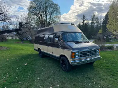 Self contained Camper Van 95,000km New Tires 2 way fridge Stove, Portable toilet Solar system with i...