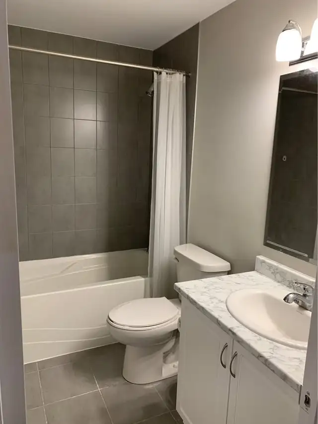 A specious private room available for rent in Room Rentals & Roommates in Ottawa - Image 10
