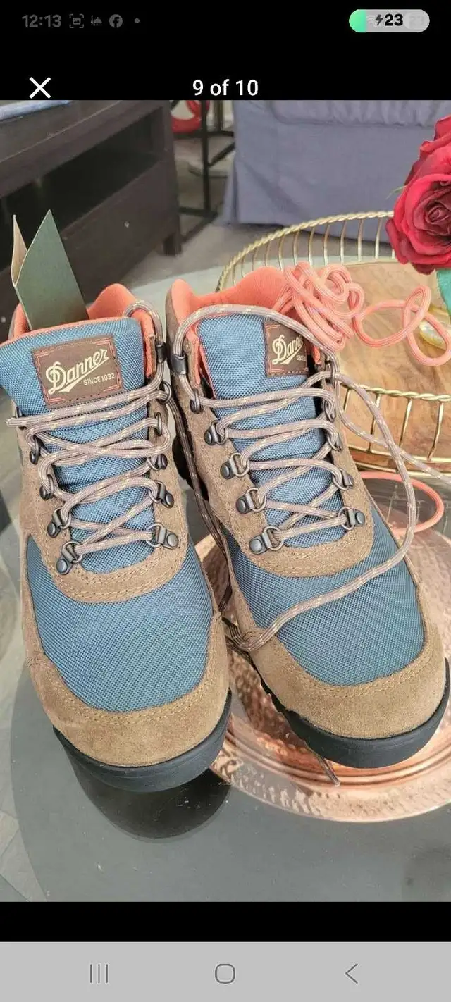 Danner Jag M Hiking Boots - 8.5 in Men's Shoes in Kitchener / Waterloo - Image 11